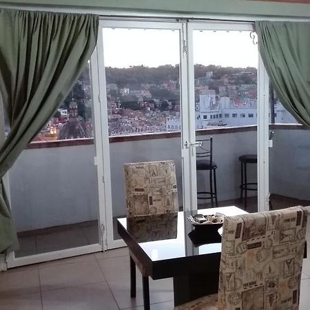 Suite Pipila Guanajuato Luaran gambar
