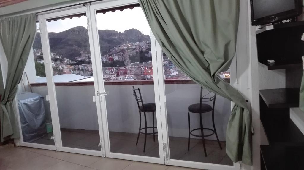 Suite Pipila Guanajuato Luaran gambar